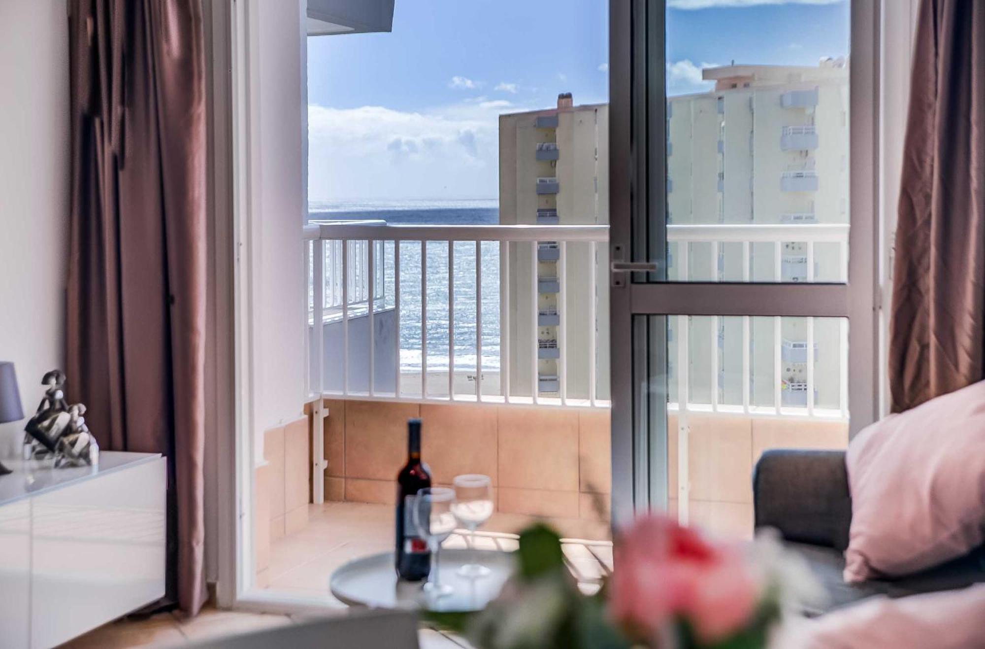 בנאלמדנה Puerto Marina, Apartamento Frente Al Mar מראה חיצוני תמונה