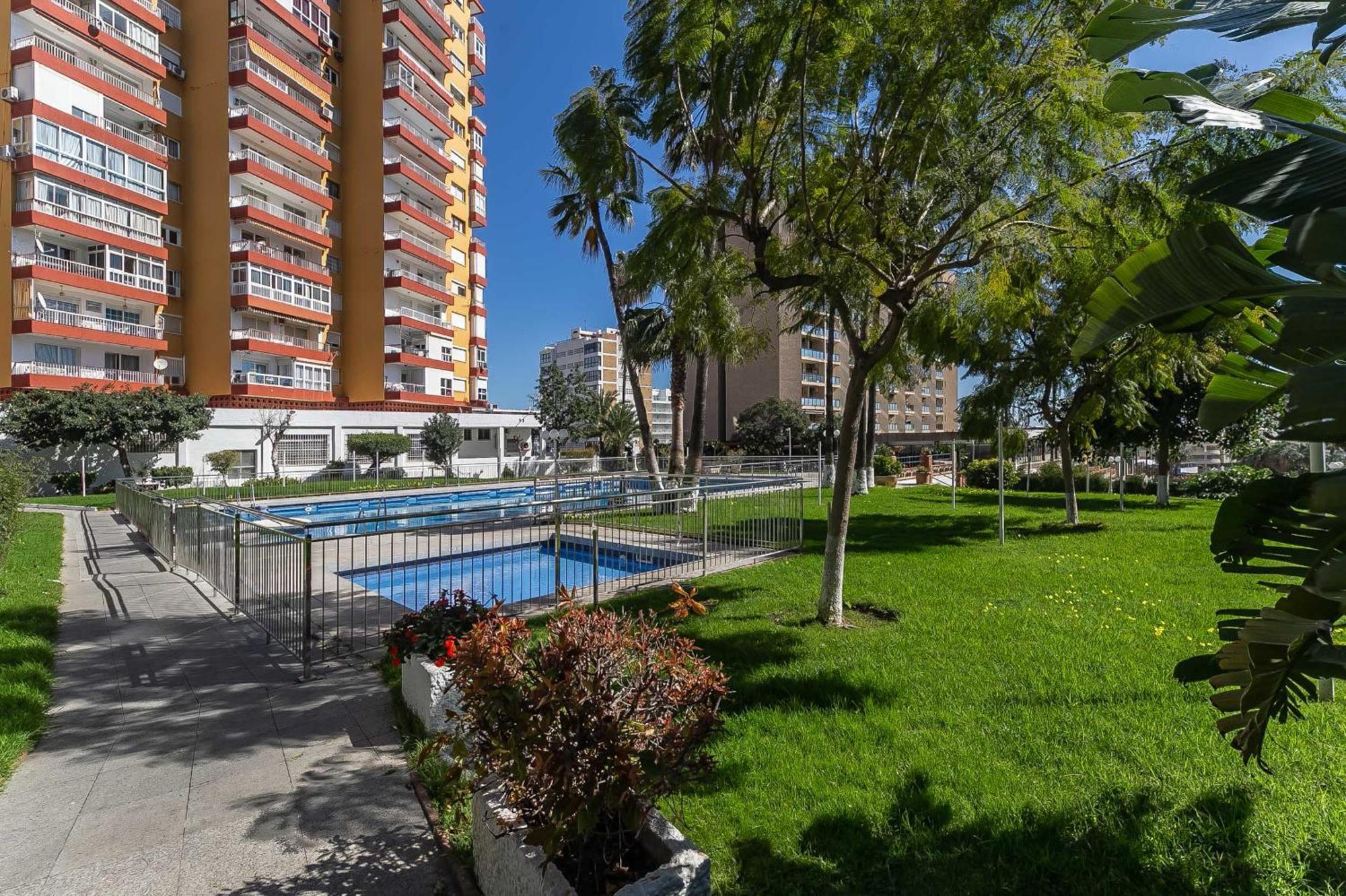 בנאלמדנה Puerto Marina, Apartamento Frente Al Mar מראה חיצוני תמונה