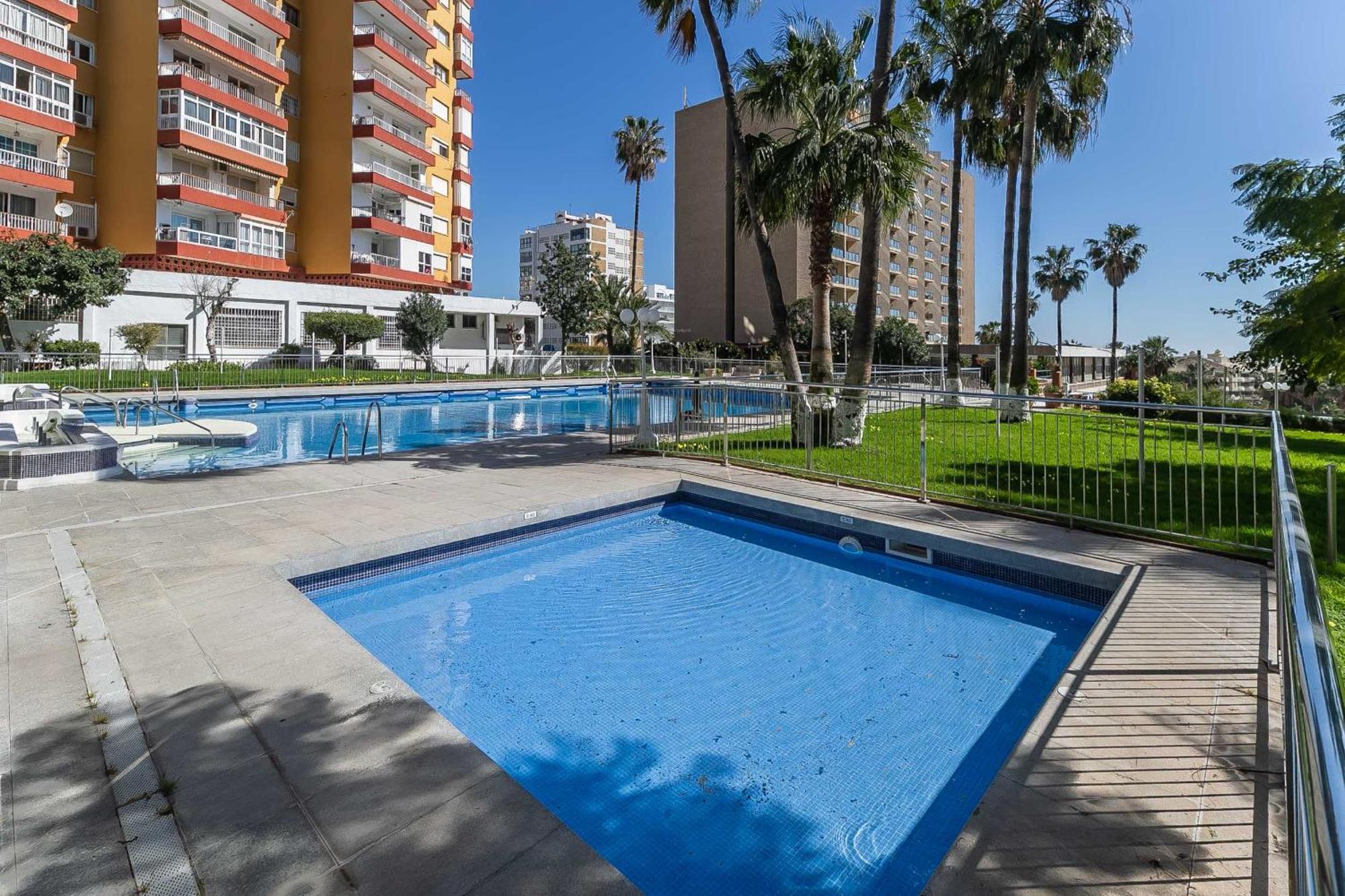 בנאלמדנה Puerto Marina, Apartamento Frente Al Mar מראה חיצוני תמונה
