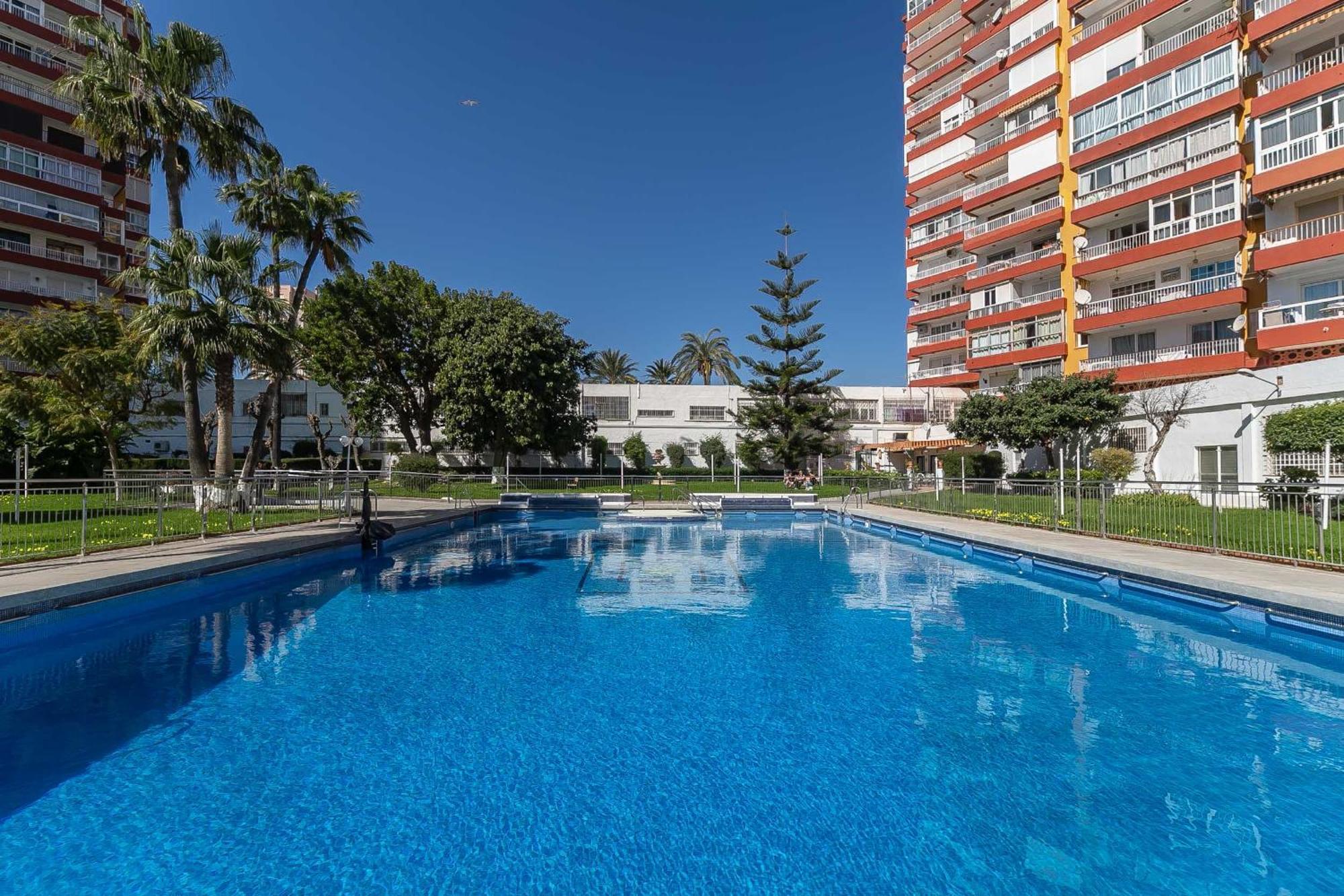 בנאלמדנה Puerto Marina, Apartamento Frente Al Mar מראה חיצוני תמונה