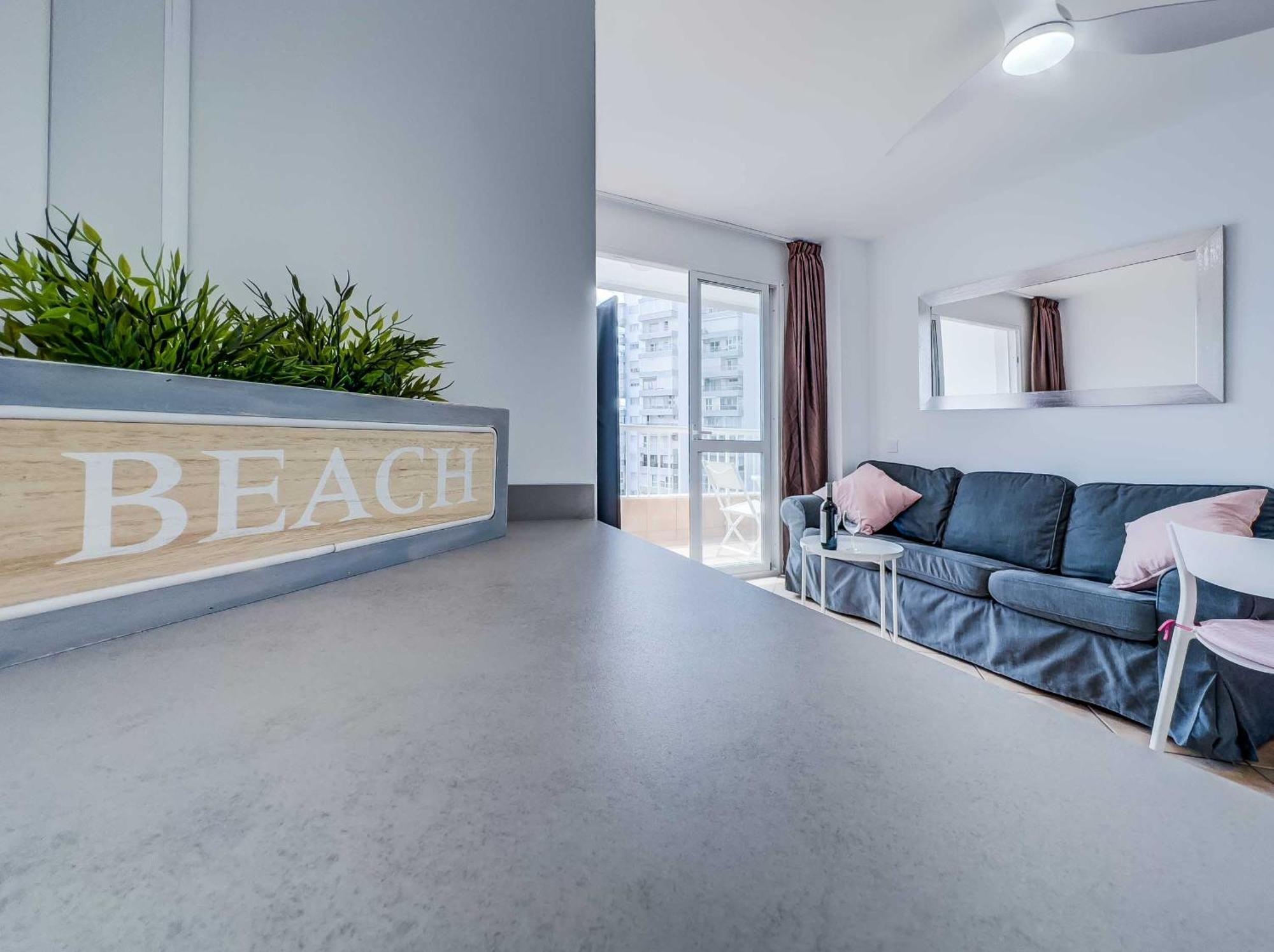 בנאלמדנה Puerto Marina, Apartamento Frente Al Mar מראה חיצוני תמונה