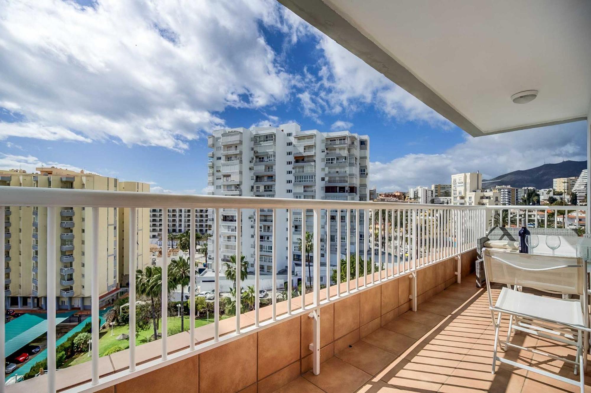 בנאלמדנה Puerto Marina, Apartamento Frente Al Mar מראה חיצוני תמונה